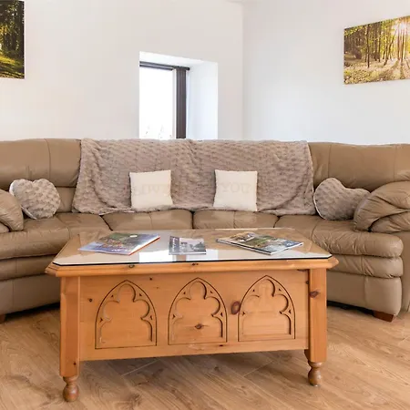 Holiday home 2 Bed In Nidderdale Hh011 *